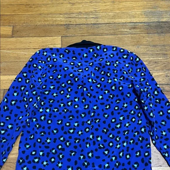 Kate Spade The 100% Silk Animal Print Blouse, size 0 - Picture 9 of 11